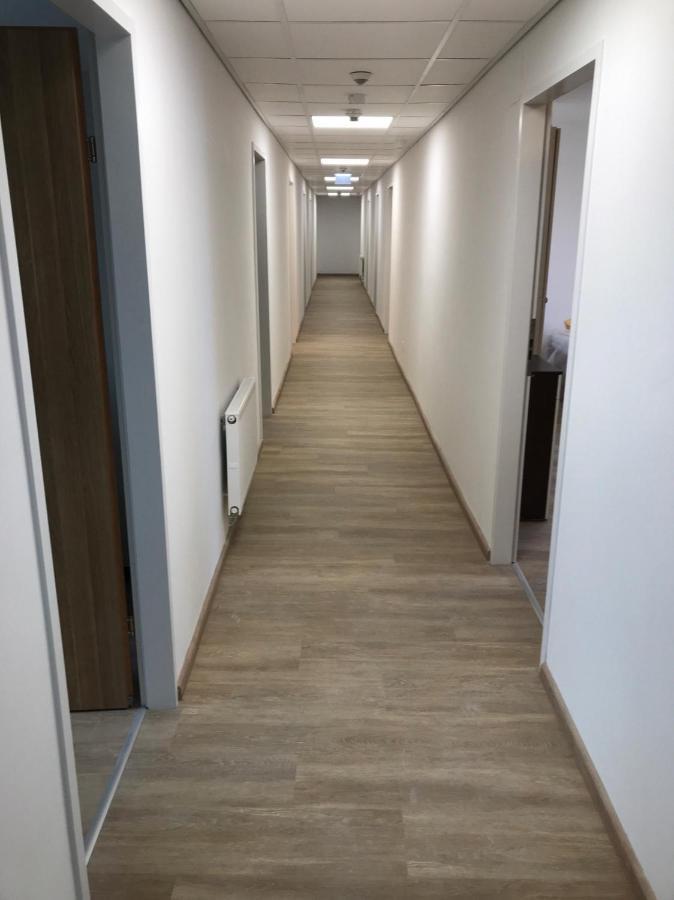 Site.Inn Wien Himberg Exteriör bild